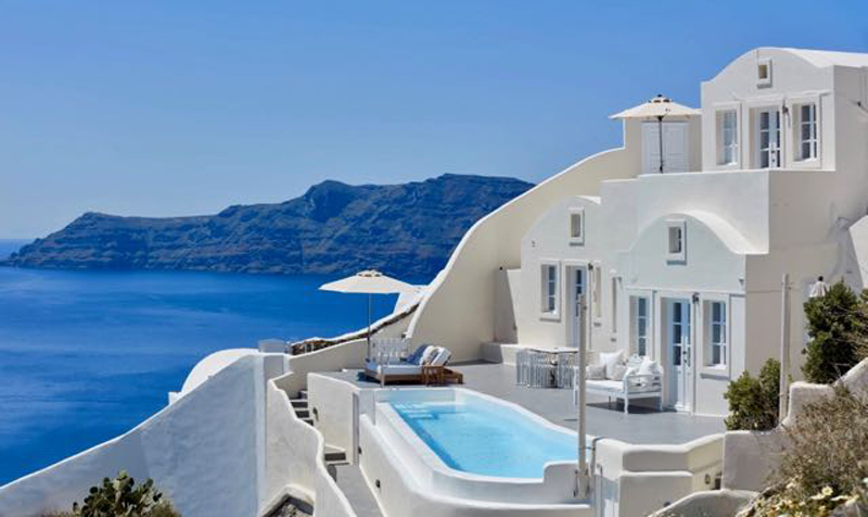 Exquisite Santorini Villas for Rent